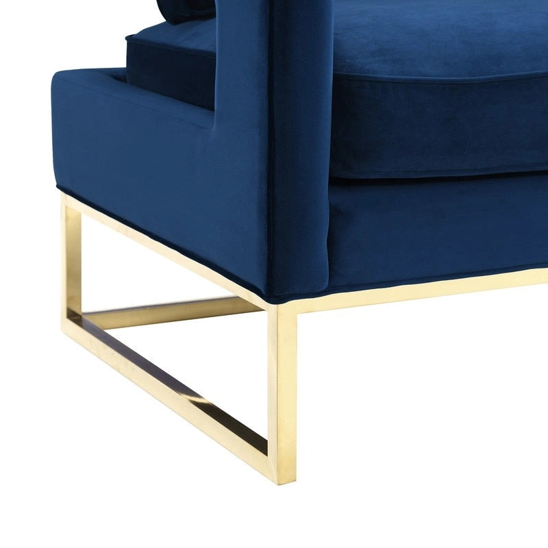 Chaise en velours bleu marine